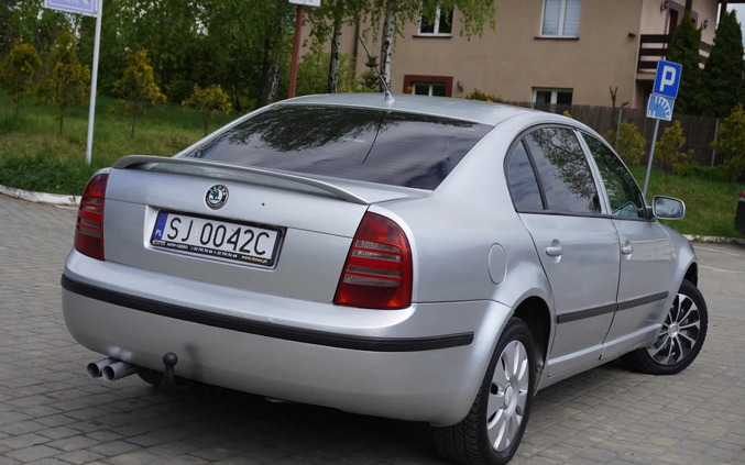 Skoda Superb cena 4999 przebieg: 256000, rok produkcji 2005 z Katowice małe 562